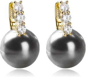  Pearl Earrings 