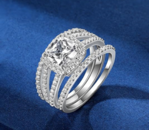 Read more about the article Glamorous White Gold Plated Ring 18K